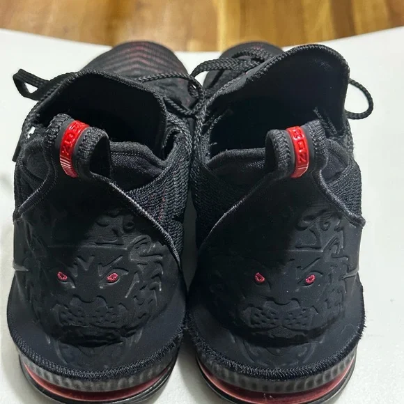 LeBron 16 ‘Fresh Bred’ - Picture 6 of 7